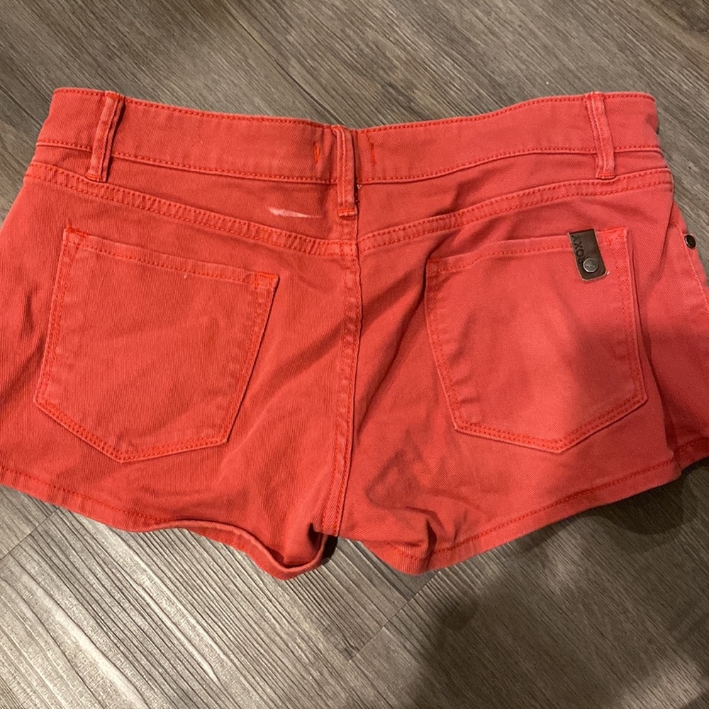 2 Pair Roxy Shorts - Picture 6 of 6